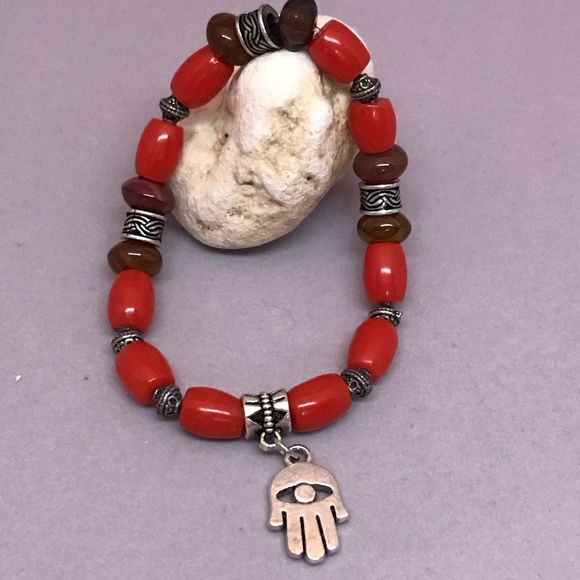 Hamsa bracelet with coral colored beads. New, with Fatima hand charm. - Picture 3 of 6